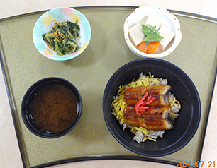（↑）土用の丑の日：鰻丼