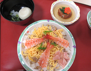 （↑）ちらし寿司