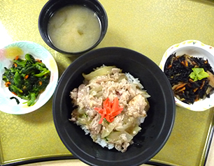 （↑）豚丼