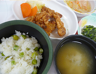 （↑）豆ごはん