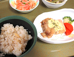 （↑）筍ご飯