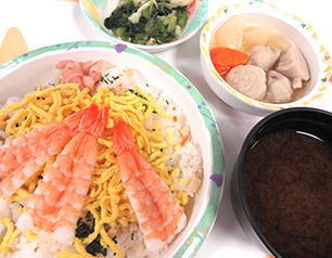 （↑）ちらし寿司