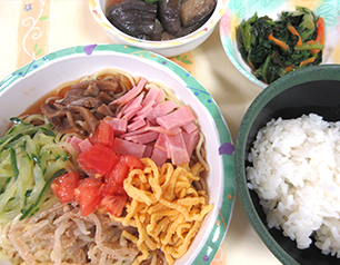 （↑）冷やし中華